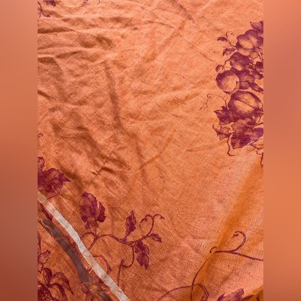 Williams Sonoma 70” by 108” Thanksgiving Linen Tablecloth - Picture 8 of 15